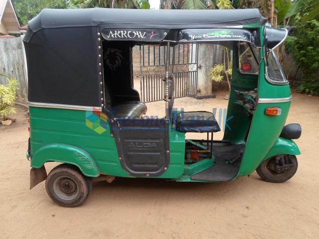 bajaj three wheeler second hand